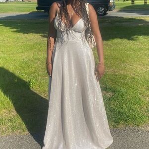 Silver and champagne prom dress from Windsor                  Size s & worn once